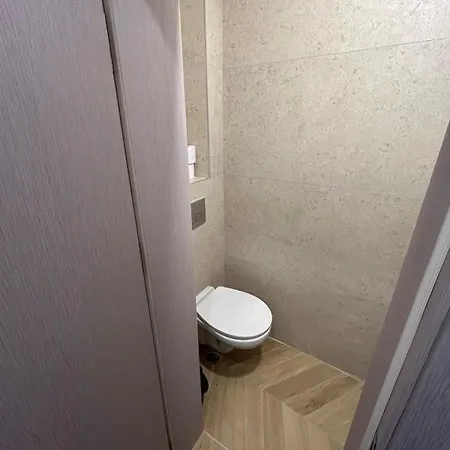 Pirin 30 2br In Citycenter וארנה